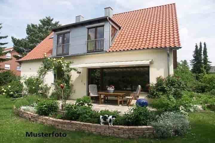 House for sale in 04425 Taucha