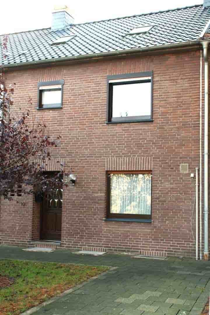 Haus zum Verkauf in 47829 Krefeld                   - Nordrhein-Westfalen