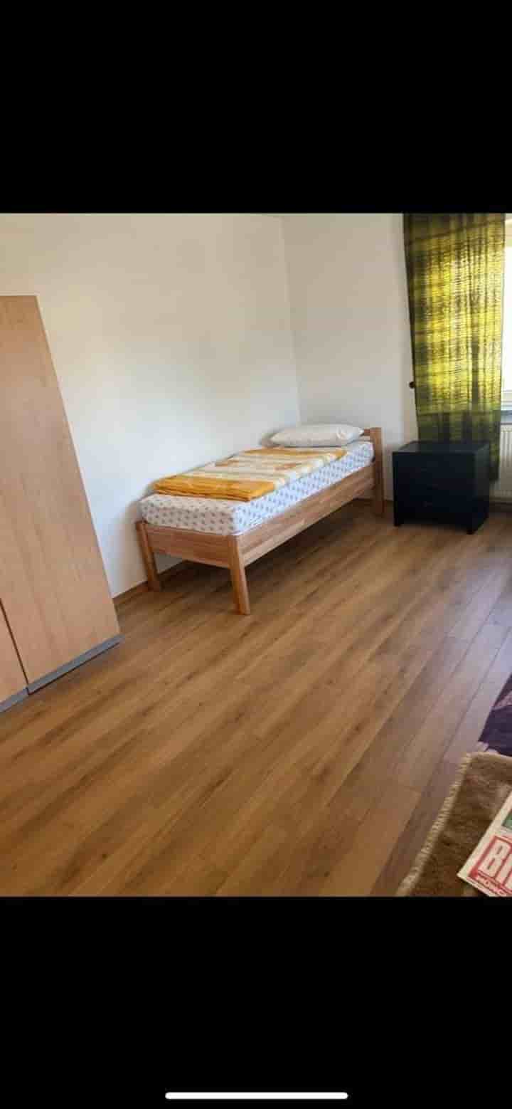 Appartement à louer à 80999 München                   - Bayern