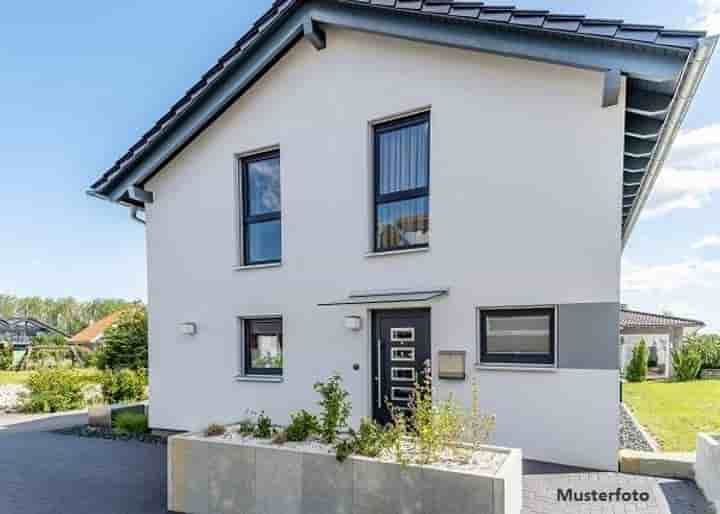 House for sale in 86932 Pürgen