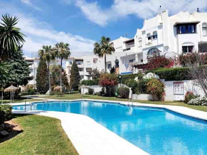 Apartment for rent in Sitio de Calahonda