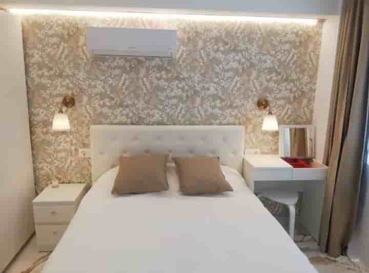 Apartment for rent in Cercado Bajo de Cartuja