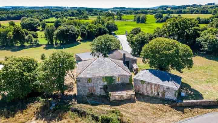 Casa en venta en Friol