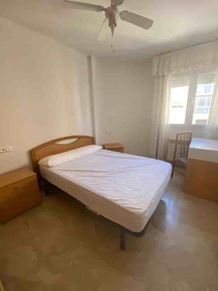 Apartamento para arrendar em Camino de Ronda