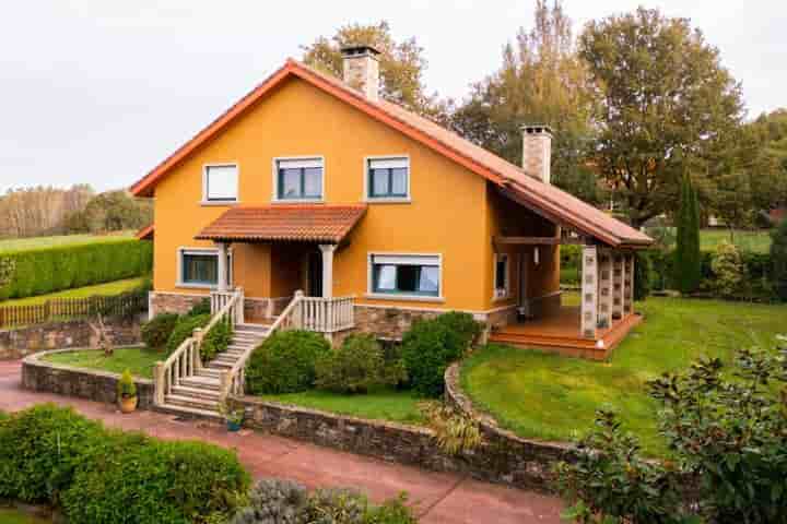 House for sale in Ourense