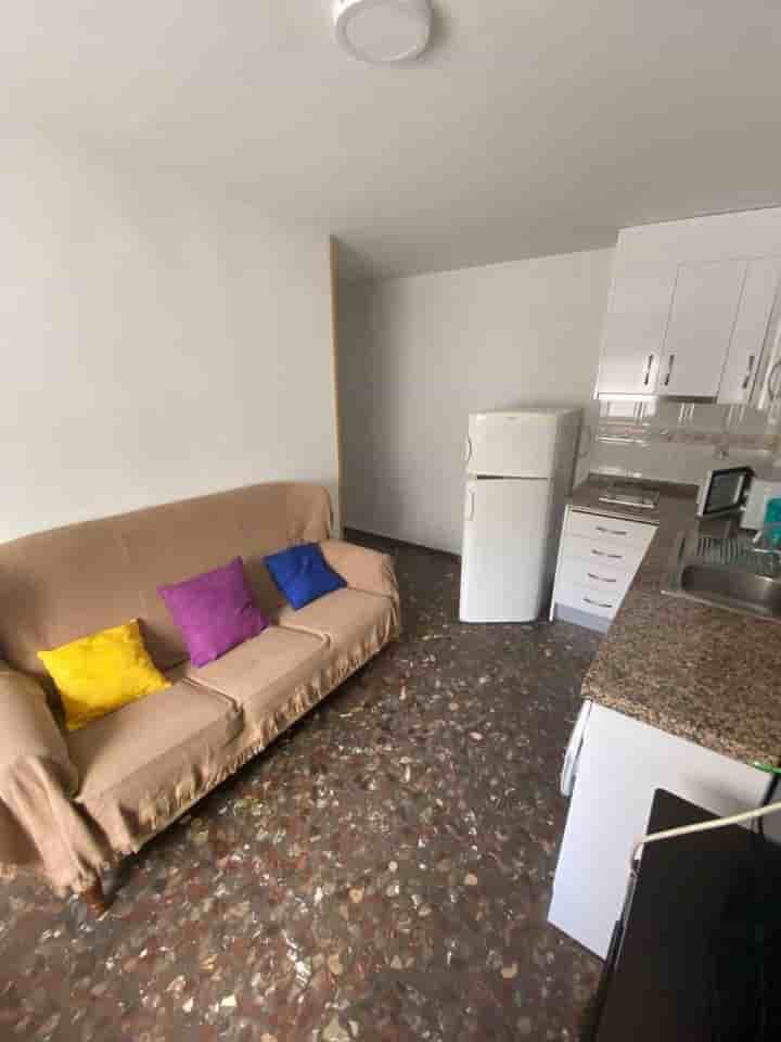 Apartamento en alquiler en Cercado Bajo de Cartuja