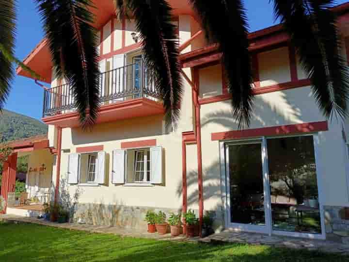 Haus zum Verkauf in Castro-Urdiales