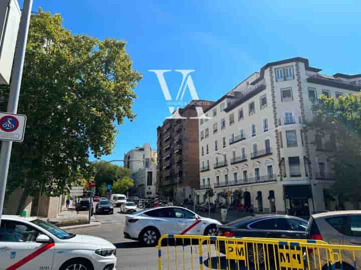 Apartment for sale in Madrid