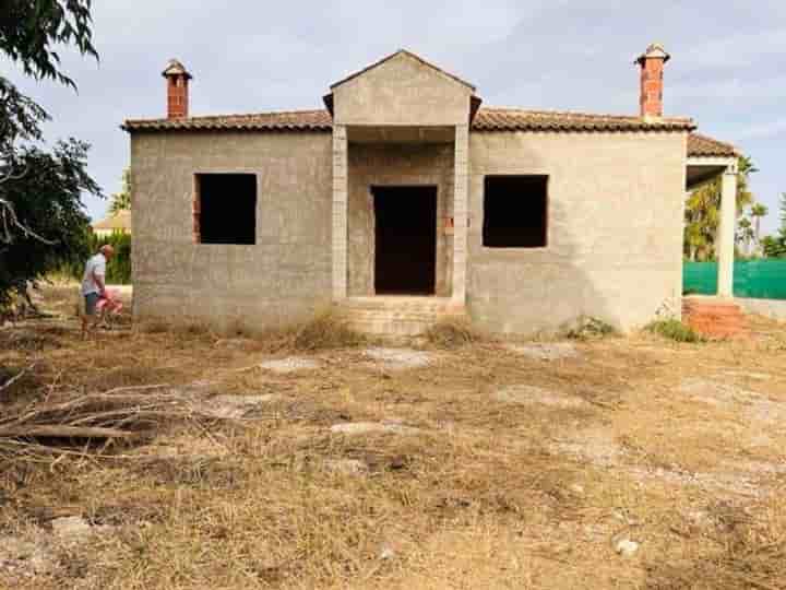 Casa para venda em Catral