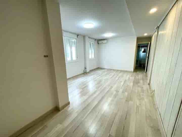 Apartment for rent in Zaragoza