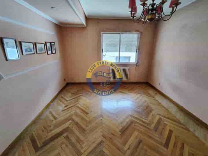 Apartment for sale in León