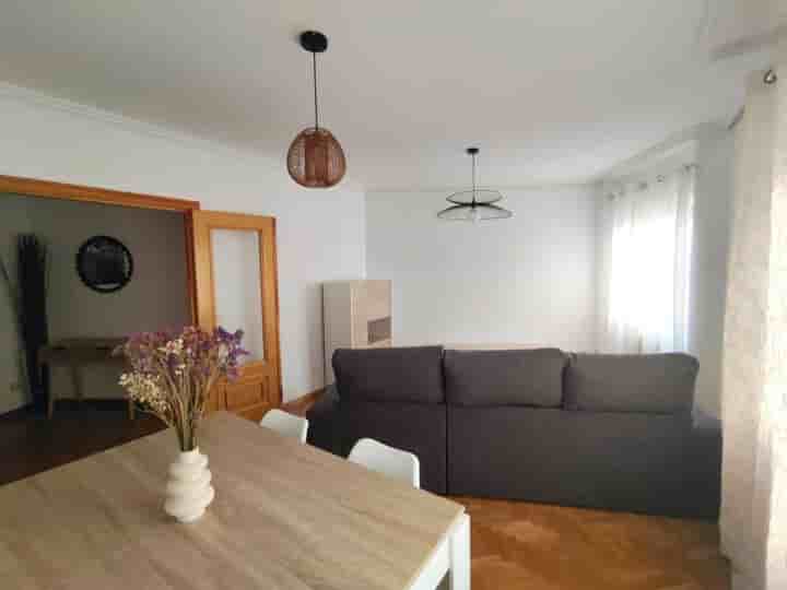 Apartamento para arrendar em Segovia