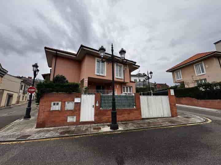 Casa en venta en Oviedo