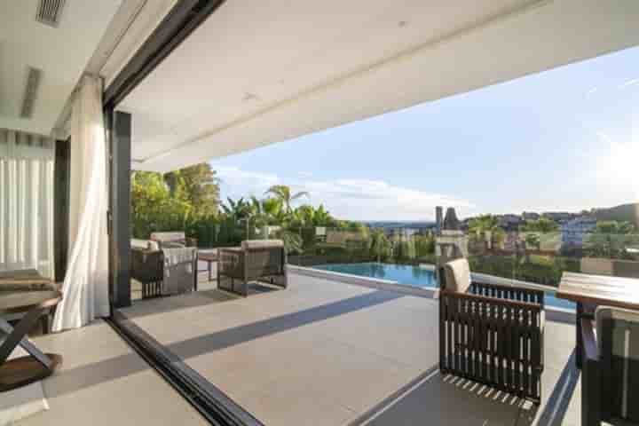 House for sale in Nueva Andalucia