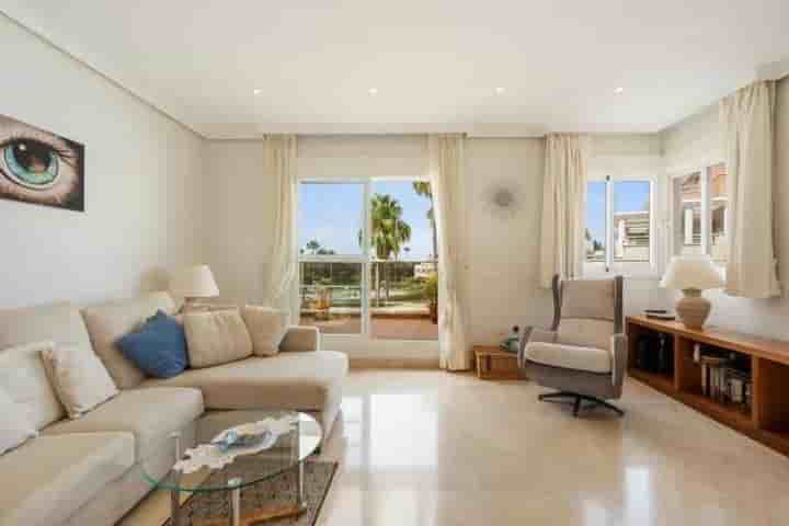 Apartamento en venta en Estepona