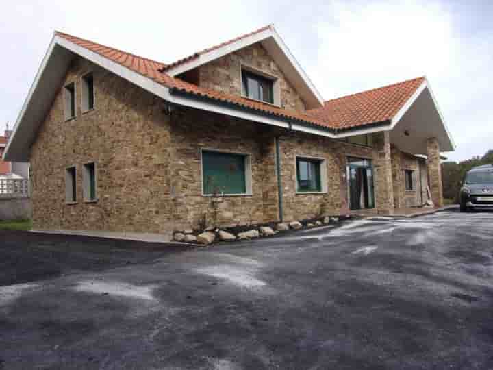 House for sale in Santa Comba