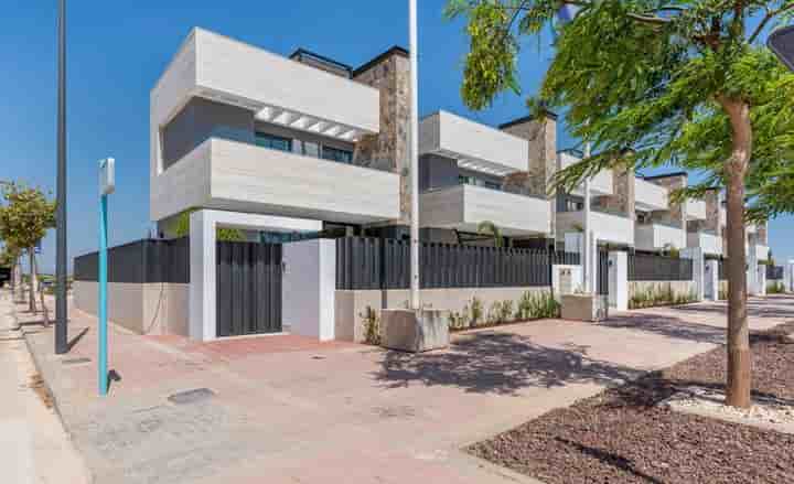 House for sale in Los Alcázares