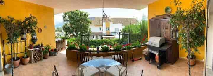 House for sale in Estepona