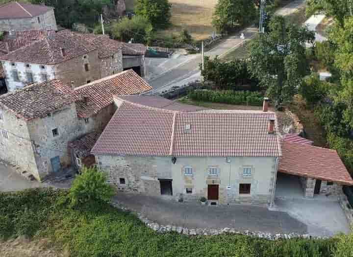 Casa in vendita a Berzosilla