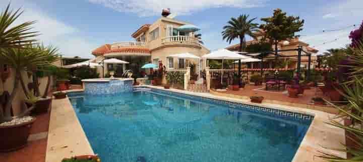 House for sale in Estrella de Mar