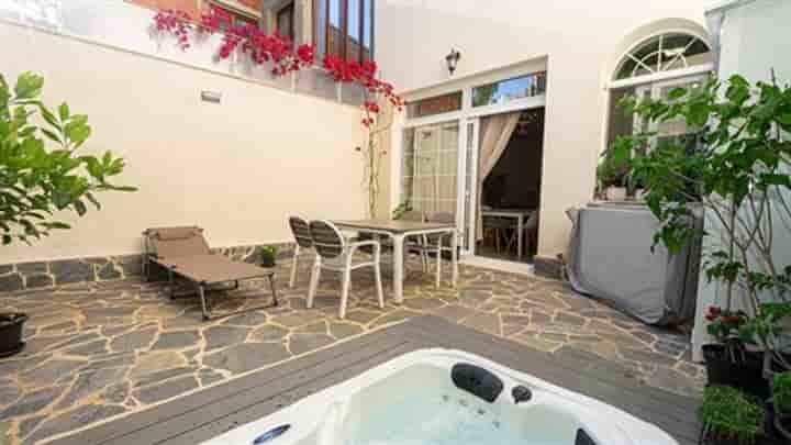 House for sale in Valencia