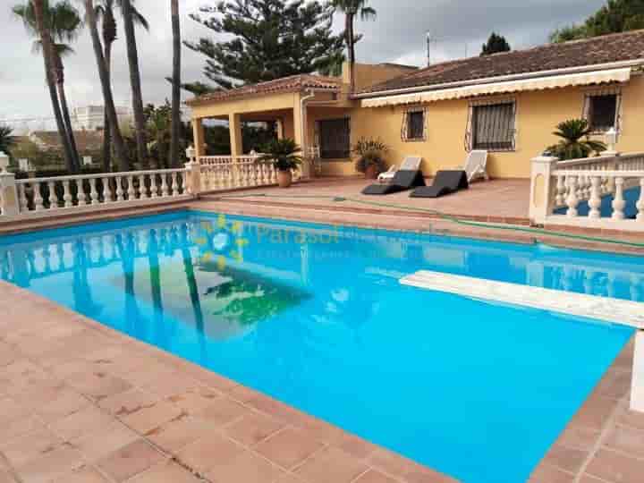 House for rent in Oliva