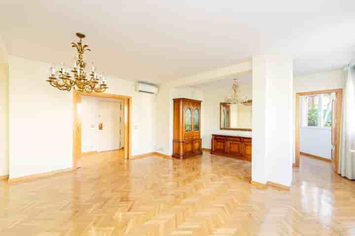 Apartment for sale in Apóstol Santiago