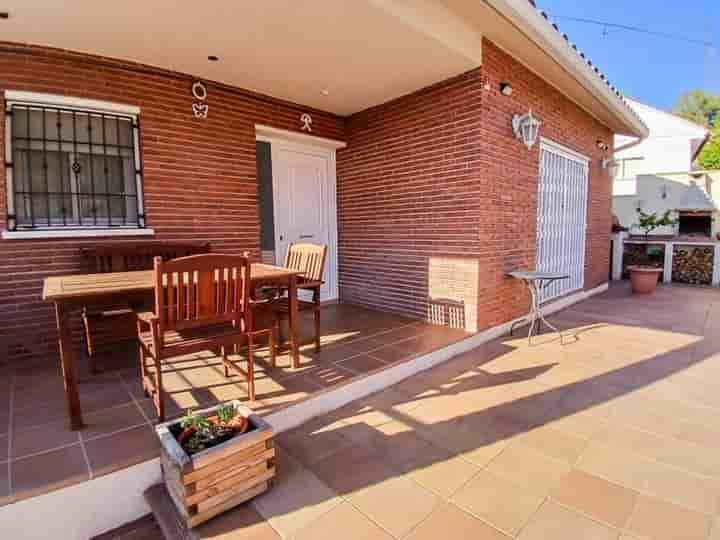 Casa en venta en Abrera