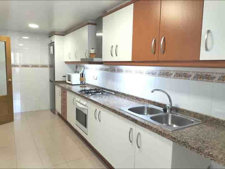 Apartamento para arrendar em Tormos