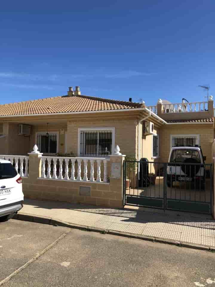 Casa en venta en Los Nietos