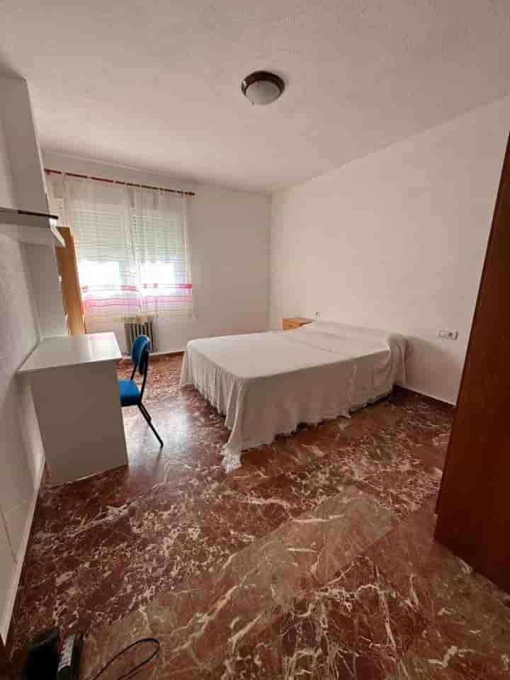 Apartamento para arrendar em Camino de Ronda