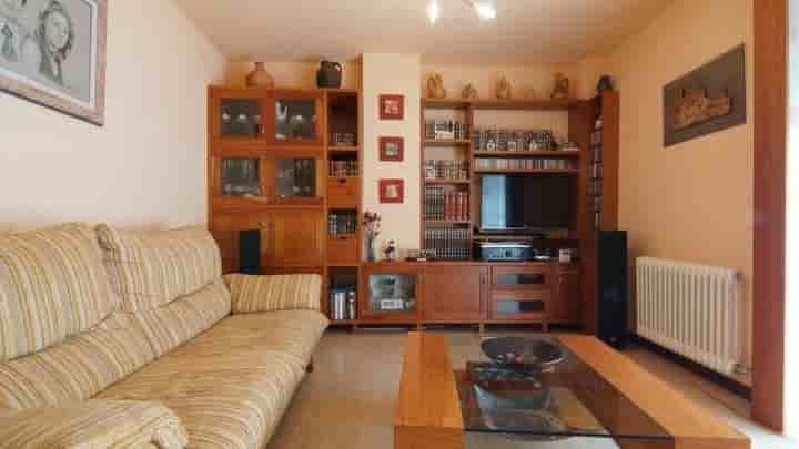 House for sale in Monfarracinos