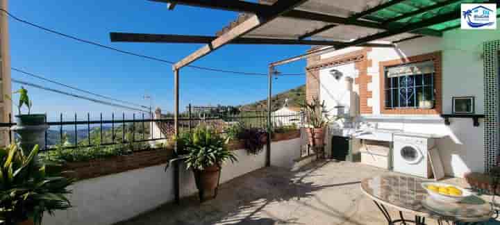 House for sale in Moclinejo