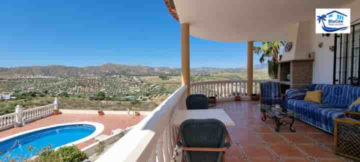 House for sale in Viñuela