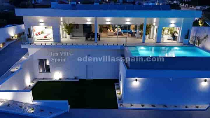 House for sale in Alicante