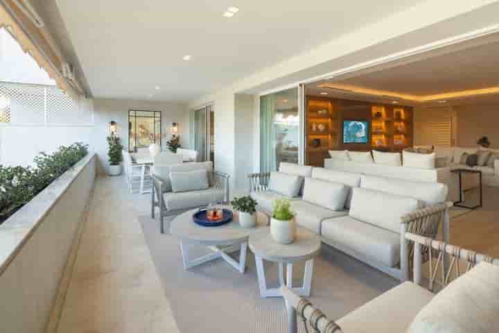 Apartment for sale in Puerto Banús