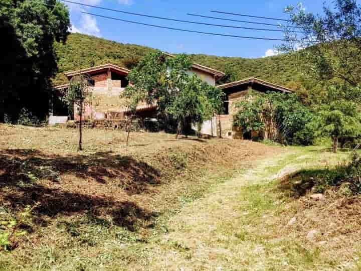Hus till salu i Sant Miquel de Campmajor