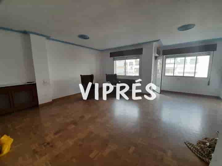 Appartement à vendre à Cáceres‎