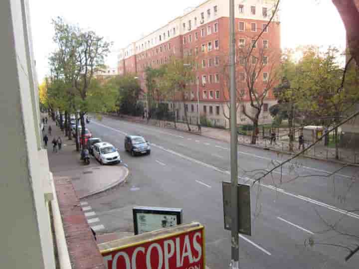 Appartement à louer à Gaztambide