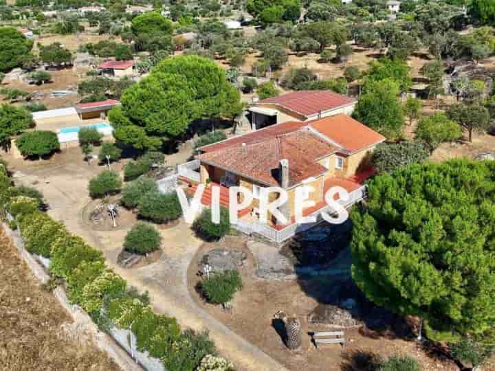 Casa in vendita a Malpartida de Cáceres