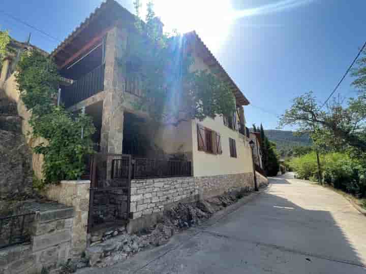 House for sale in Beceite