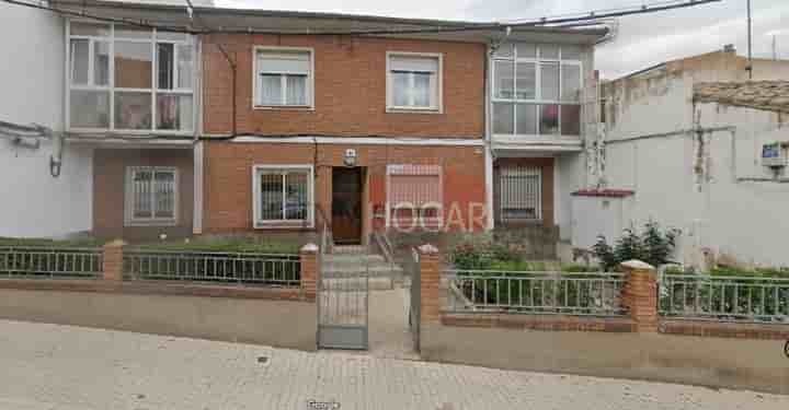 Apartment for sale in Ávila