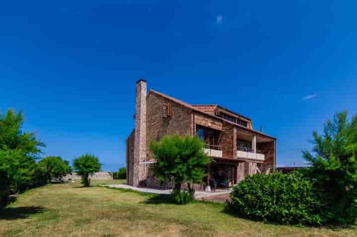 House for sale in Santander