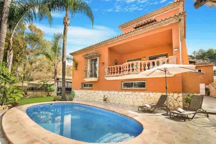 House for sale in Nueva Andalucía