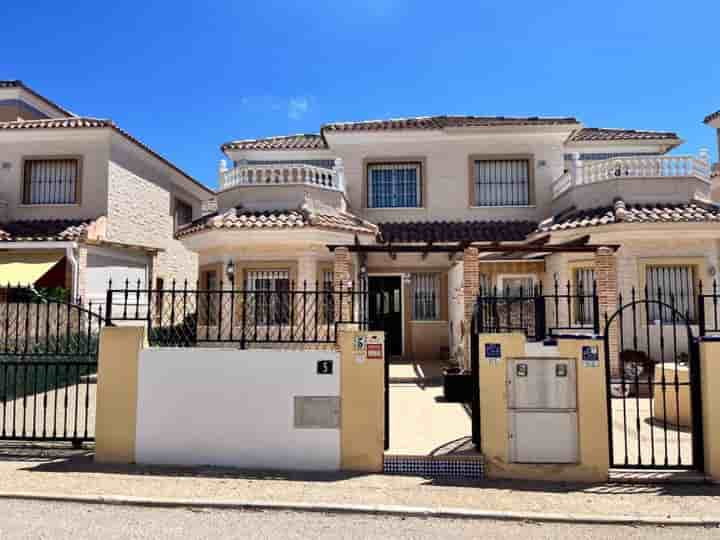 Casa para venda em Urbanizaciones