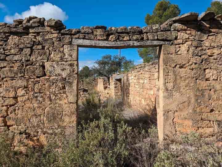 House for sale in Cretas