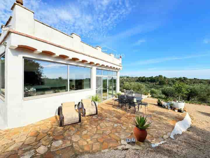 House for sale in Camarles