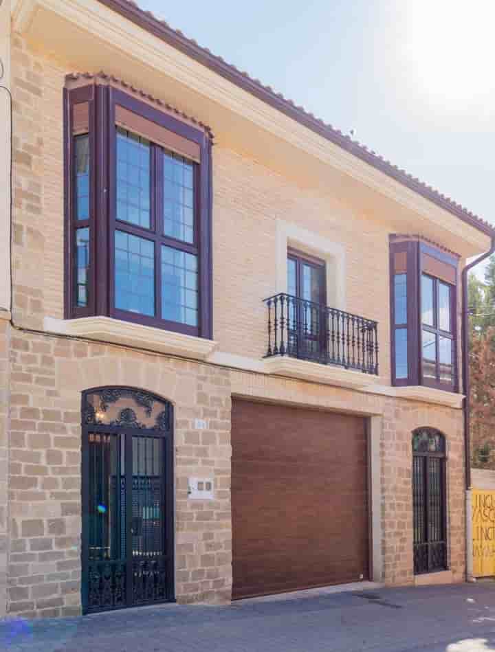 Casa en venta en Artajona