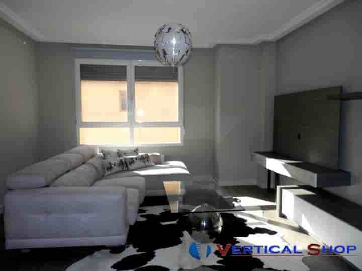 Apartamento en venta en Caudete