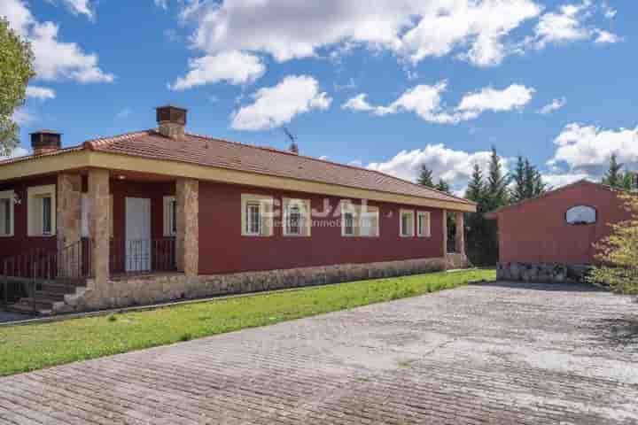 Hus till salu i Fresno de Cantespino